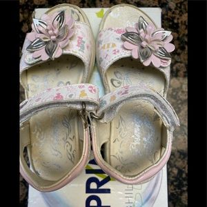 Primigi ❤️❤️❤️ Like new used a time